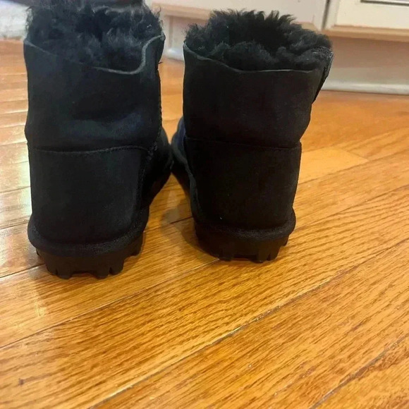 girls kids 3 black gray 100% shearling wool inside boots booties Costco - Picture 9 of 12